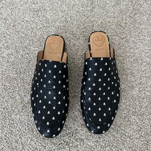 G/Fore Killer Skull Mules Street Shoes